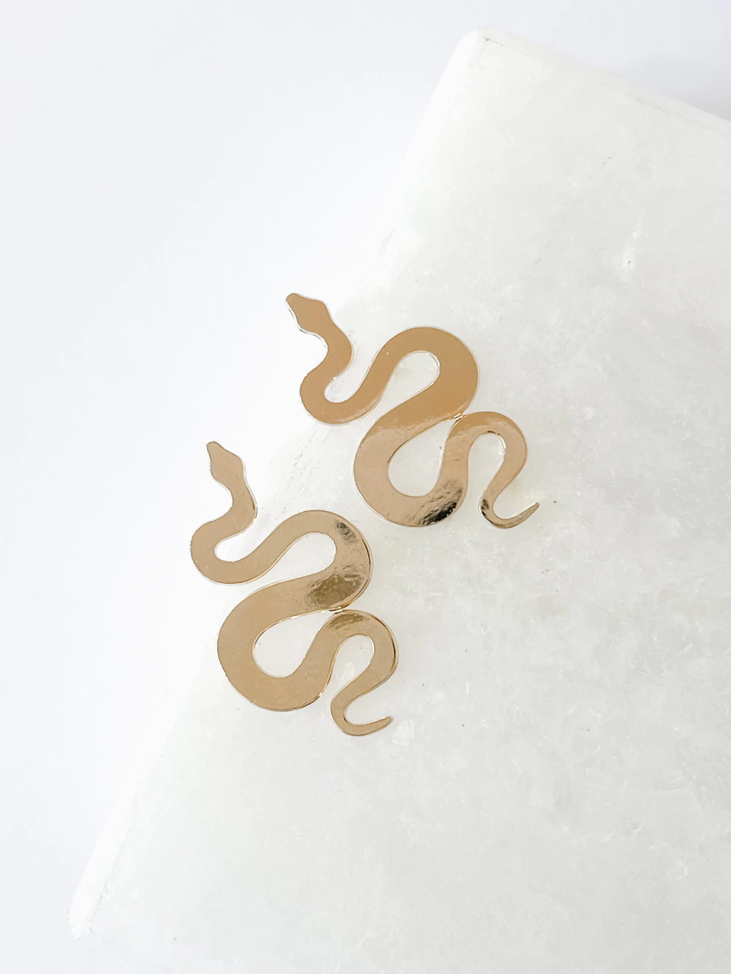 BRINCO SNAKE - BANHO DE OURO 18K
