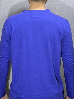 Remera manga larga en internet