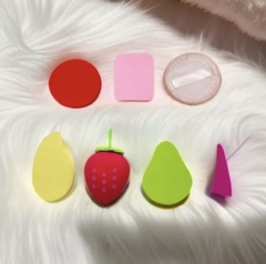 12 Kit C/ 7 Esponjas Faciais para Maquiagem Morango - comprar online