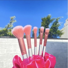Kit 5 Pincéis de Maquiagem para Aplicação de Blush Pó e Sombras - comprar online