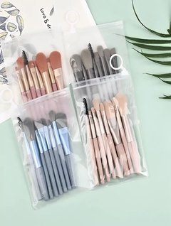 Box C/12pct Kit 8 Peças Conjunto De Pincéis De Maquiagem com Estojo Transparente - comprar online