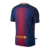Camisa retrô do Barcelona 2017/18, com listras verticais em azul e vermelho, logotipo Nike e patrocinador Rakuten.