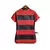 Camisa feminina do Flamengo, temporada 2023/24, com listras vermelhas e pretas, logo da Adidas e do clube na parte frontal.