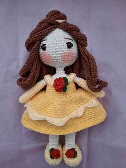 Princesa Bela Boneca Amigurumi