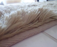 Tapete Sob Medida Peludo Bege 1,30 x 3,80 Metros na internet
