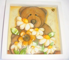 Quadro quarto infantil - Ursinho marrom com margaridas