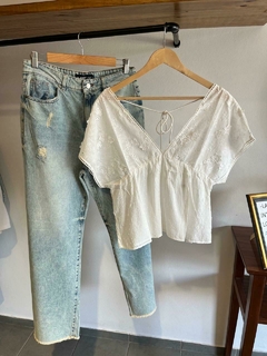 blusa flora