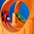 FISHER-PRICE "CIRCUITO DE CARRERAS CON RAMPA DE ACROBACIAS Y SONIDOS" - tienda en línea