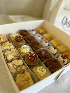 Box Petit Fours - comprar online