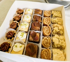 Box Petit Fours - Giggles