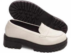 Mocassim Tratorado Feminino Simples Branco - CLARTIELOJA