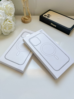 Case MagSafe na internet
