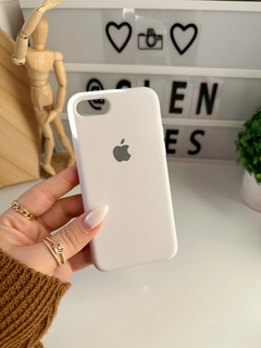 Case de Silicone 7/8/SE 2020 na internet