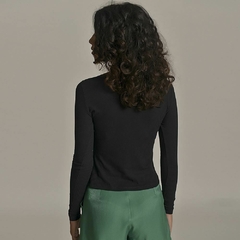 BLUSA GOLA ALTA M/LONGA T701090 na internet