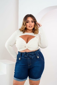 Bermuda jeans com strech tamanho 46 ao 52 na internet