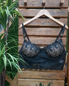 Cropped de renda tamanho 46 ao 54