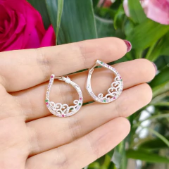 Aretes tipo gota de colores