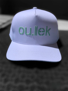 BONÉ OULEK BRANCO COM SILK VERDE