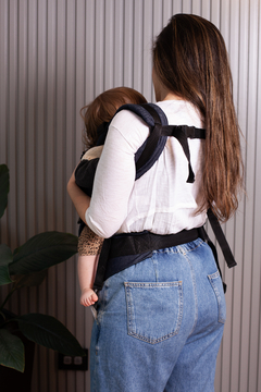 Mochila Ergonómica Portabebé Amur (Con broche) en internet