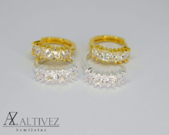 BRINCO ARGOLA CRAVEJADO 4 PEDRAS ZIRCONIA Prata - Altivez Semijoias