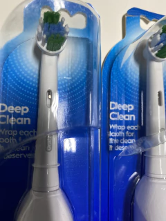 ORAL B - Escova Elétrica - Easy Clean - Deep Clean - Encantos da América