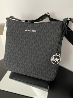 Imagem do Michael Kors - Bolsa Transversal Jet Set Crossbody Messenger Preto com Logo