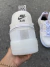 Nike Air Force React na internet