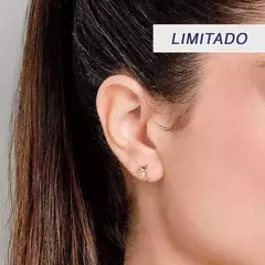 BRINCO MEIA ARGOLA FORMATO DE ESTRELAS -526906 na internet