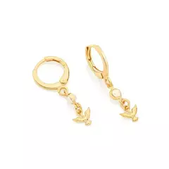 BRINCO ARGOLA COMPOSTA POR 2 PEROLAS DE 3,0MM COM 2 ESPÍRITOS SANTO PENDURADO (PAR) - 526679 - comprar online