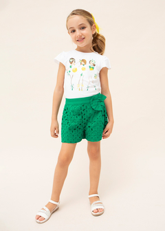 Short perforado para niña