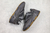 ADIDAS YEEZY BOOST 700 UTILITY BLACK na internet