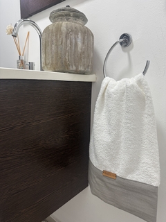 TOALLA AMELIE. Borde gris. - Amelie home & deco