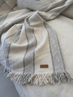 Manta Italia, tejida. Crudo con gris. - Amelie home & deco