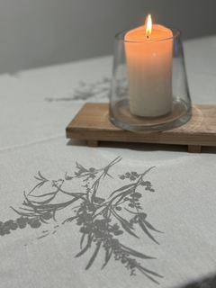 Mantel. Hojas grises. Medida 2,10 x 1,50. - comprar online