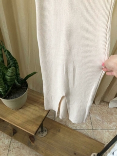 VESTIDO MIDI HILO CRUDO en internet