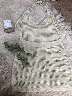 VESTIDO DE HILO CALADO CON ESPALDA DESCUBIERTA - comprar online