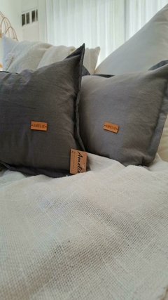 FUNDA ALMOHADON TUSOR 50 X 30. GRIS ELEFANTE. en internet