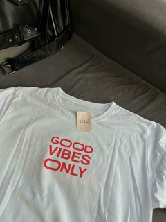 REMERONES "GOOD VIBES ONLY" en internet