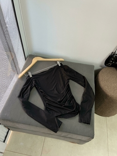 REMERAS GISELLE (NEGRO) - comprar online