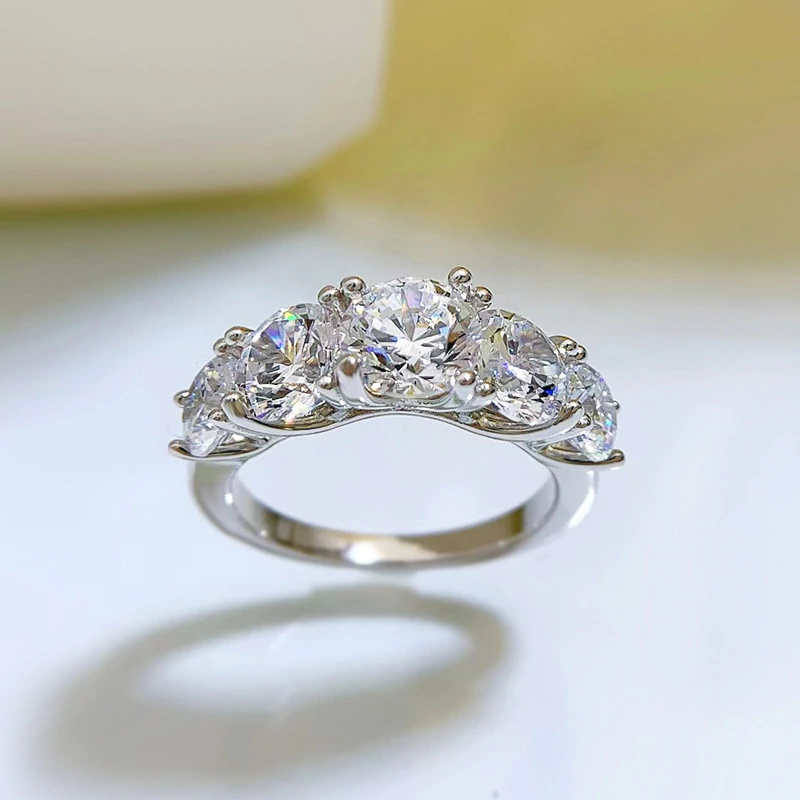 Anel Luxo Moissanite