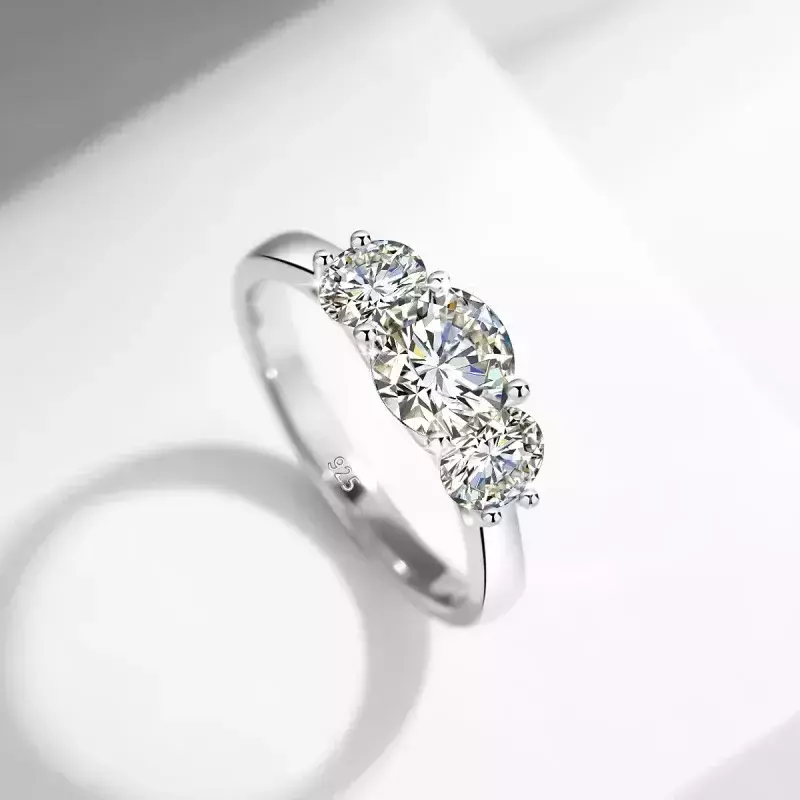 Anel Luxo Moissanite