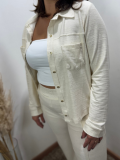 Conjunto camisa de botões mais calça wide em viscolinho - Carla Souza Moda Feminina