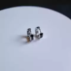 BRINCO AÇO INOX ARGOLA NÚMEROS ROMANOS 12MM