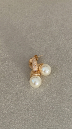 Brinco de Perola com Micro Zircônia