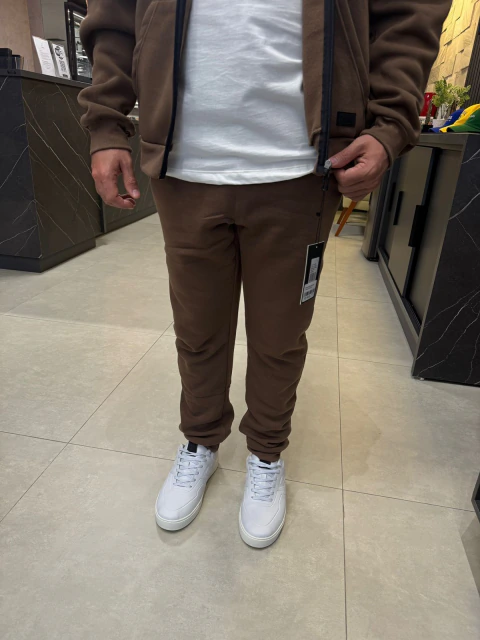 Calça Moletom Básica Marrom Zune