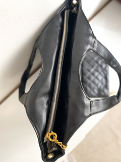 Bolsa Feminina matelassê - Poliana - Preta na internet