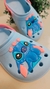 Crocs Stitch Azul na internet