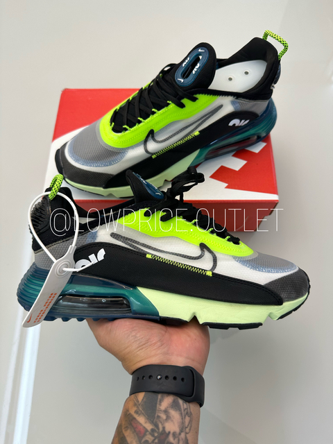 NIKE AIR MAX 2090