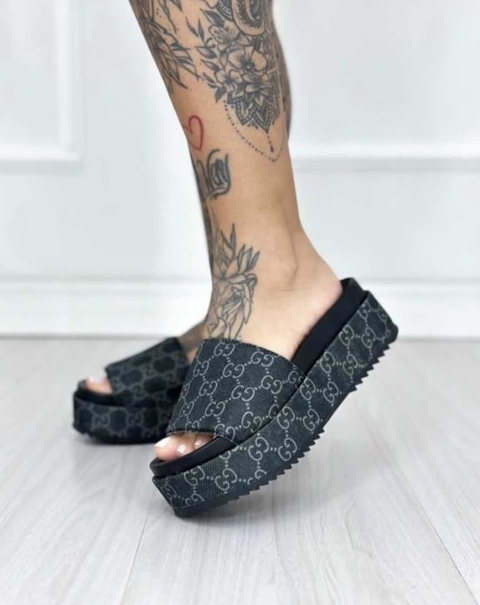 SLIDE GUCCI PLATAFORMA