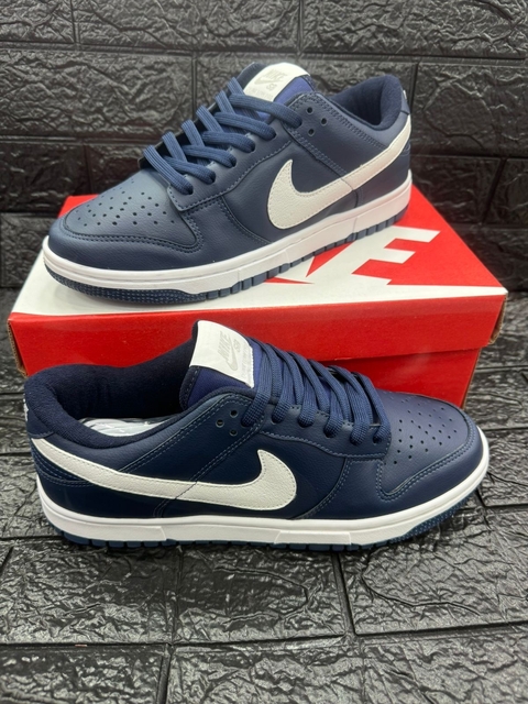 NIKE DUNK LOW